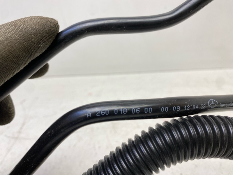 Трубка картерных газов