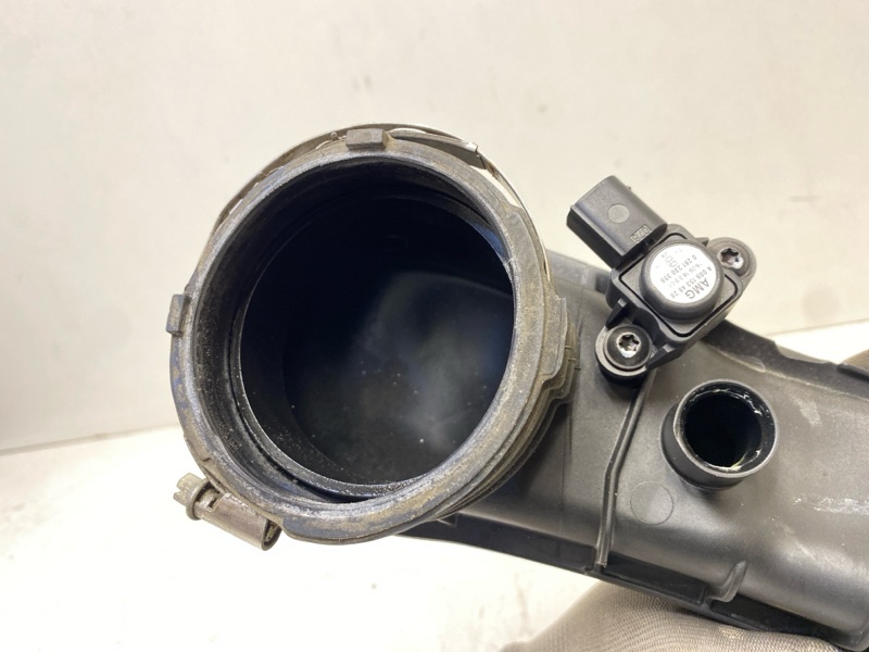 Коллектор впускной