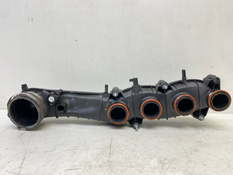 Коллектор впускной