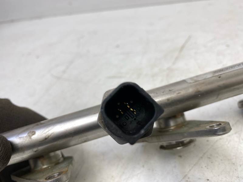 Рейка топливная (рампа)