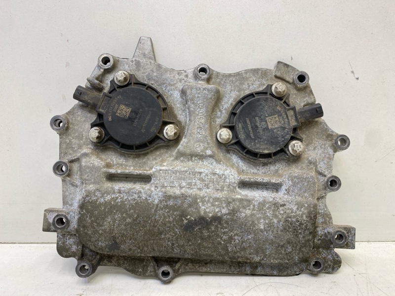 Крышка двигателя передняя