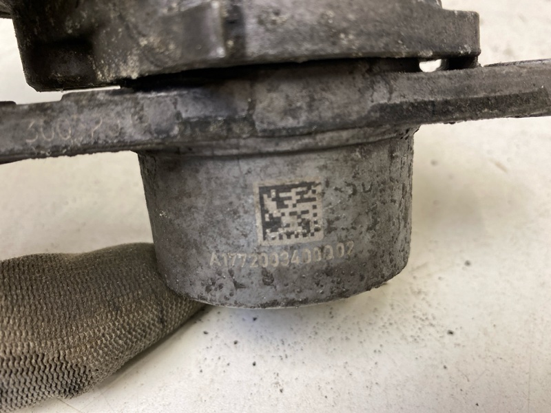 Ролик-натяжитель