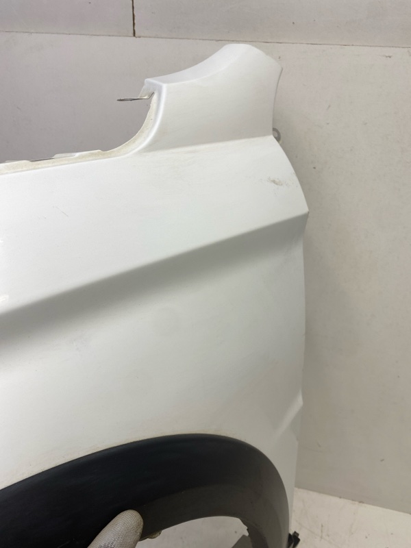 Крыло переднее левое