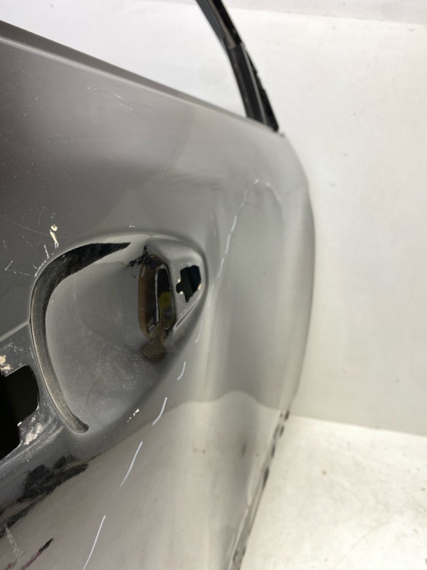 Дверь передняя правая