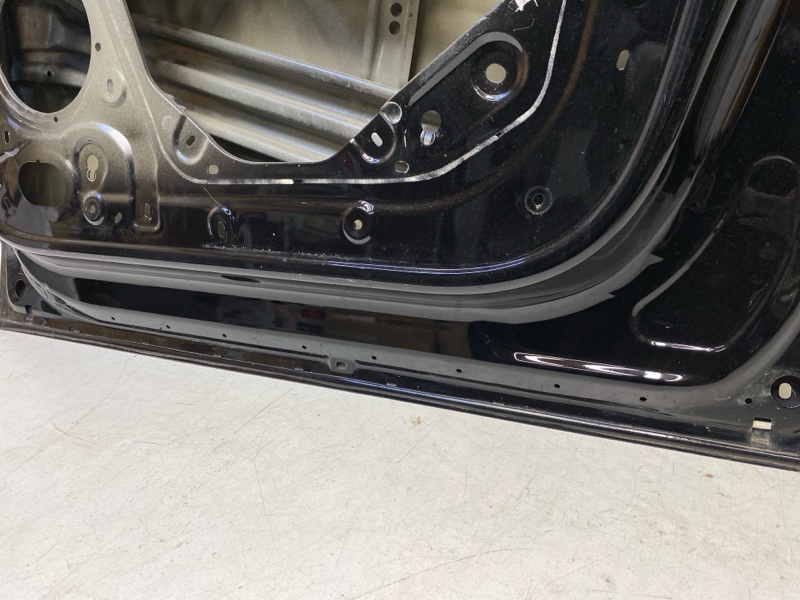 Дверь передняя правая