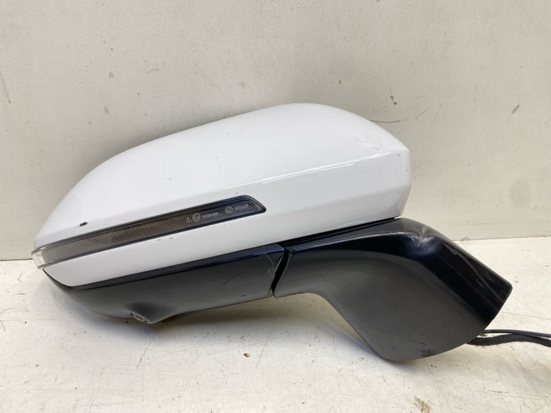 Зеркало правое электрическое