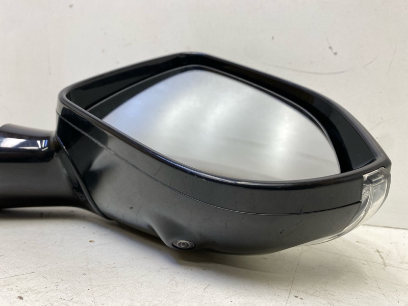 Зеркало правое электрическое