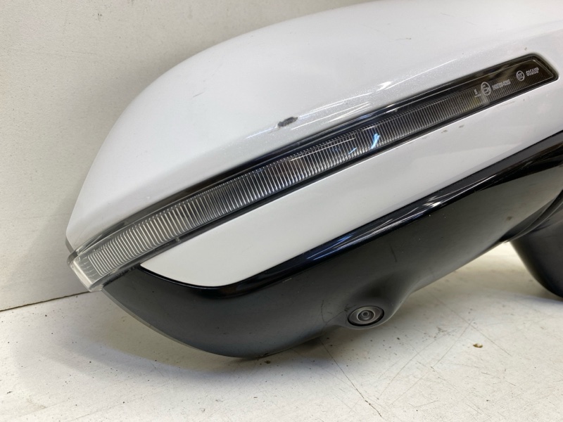 Зеркало правое электрическое