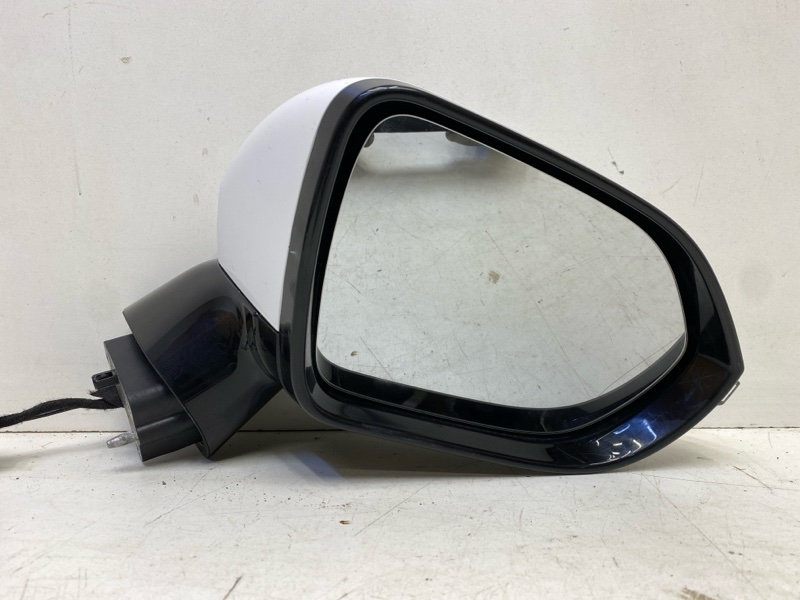 Зеркало правое электрическое