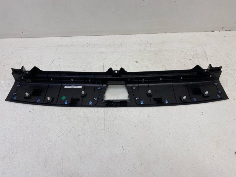 Обшивка багажника