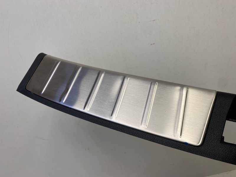 Обшивка багажника