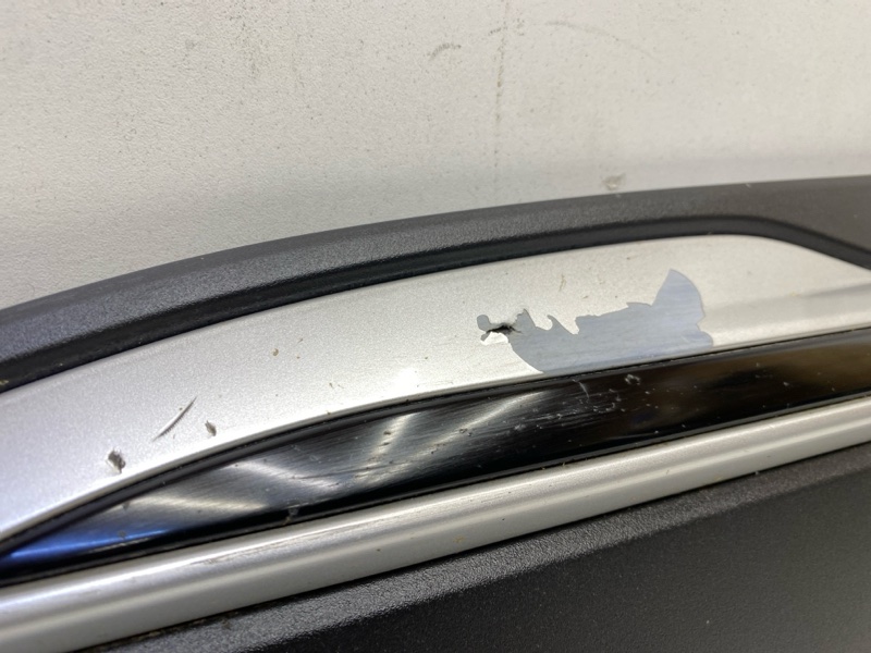 Молдинг двери