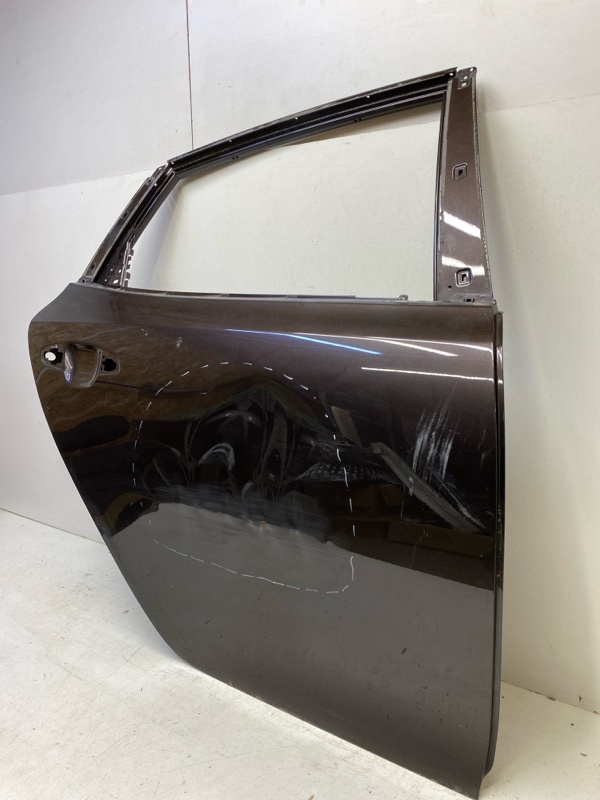 Дверь задняя правая