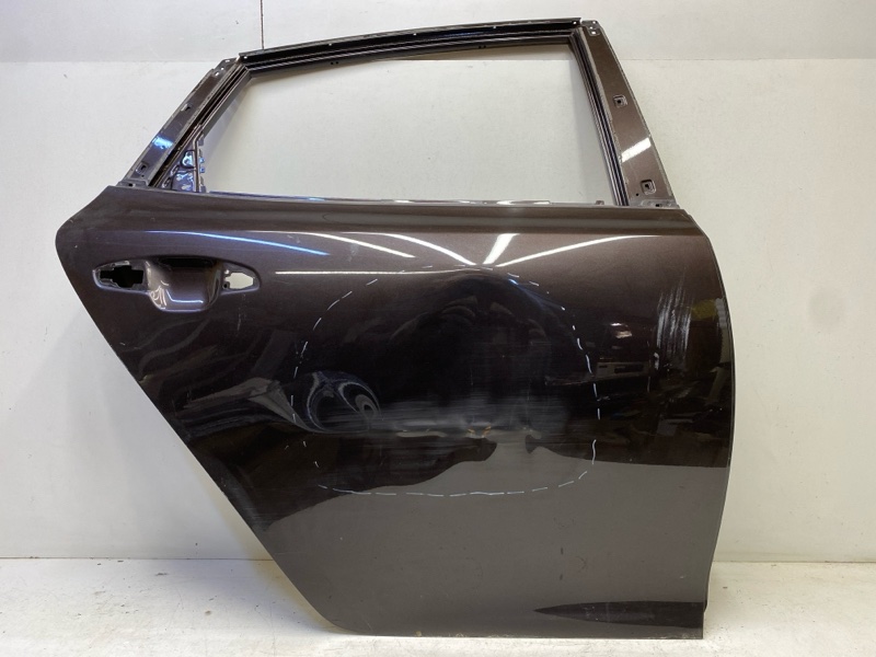 Дверь задняя правая