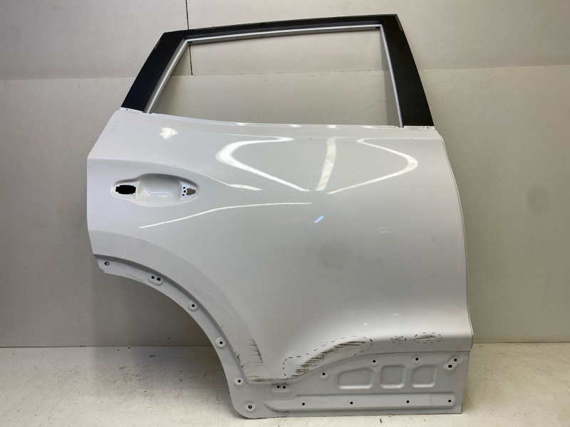 Дверь задняя правая