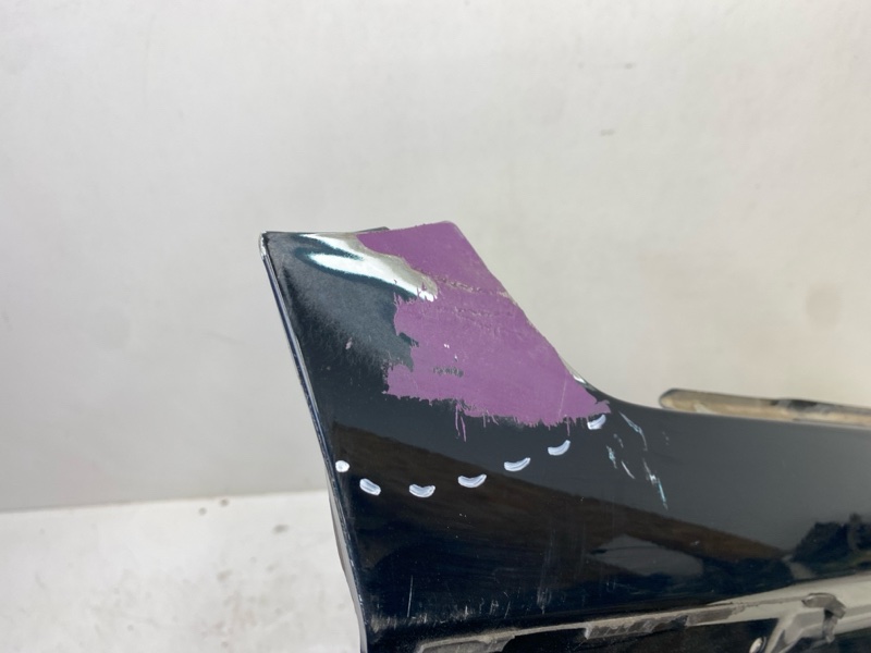 Крыло переднее правое