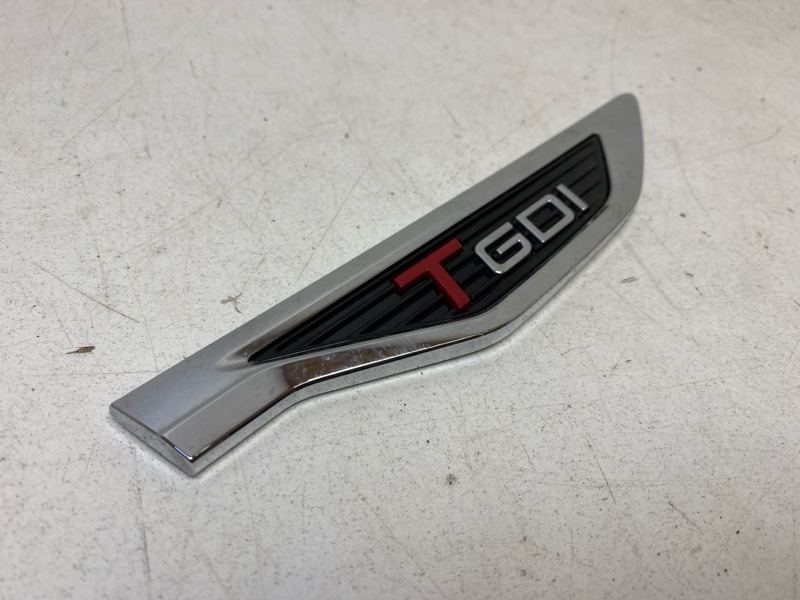 Накладка переднего крыла правого