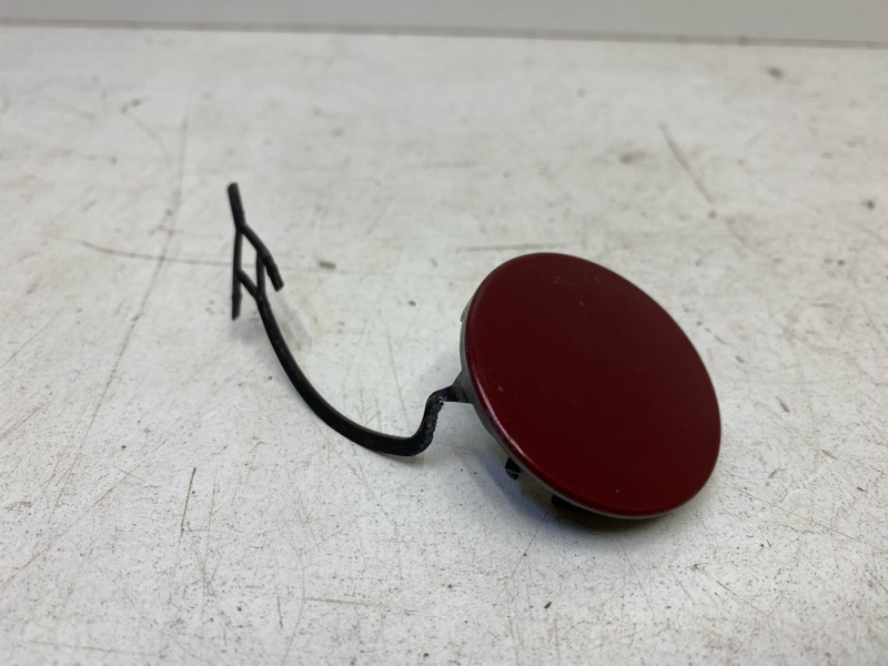 Заглушка буксировочного крюка