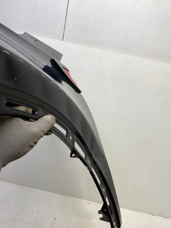 Крыло переднее левое