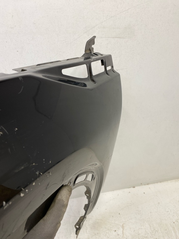 Крыло переднее левое