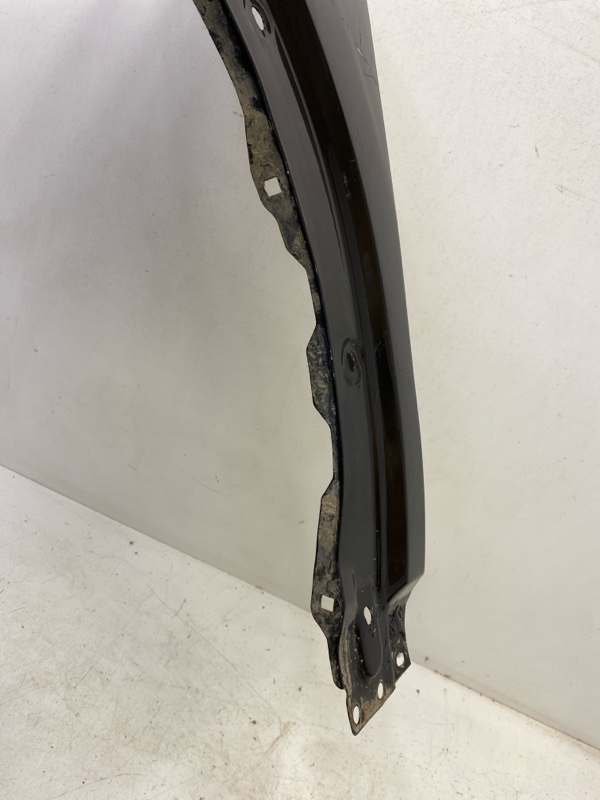 Крыло переднее левое