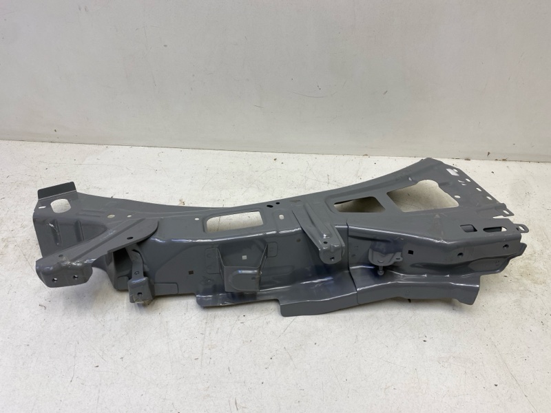 Кузовной элемент