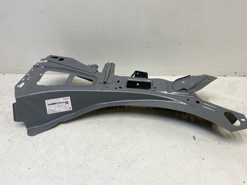 Кузовной элемент