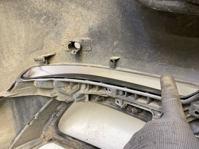 Бампер задний