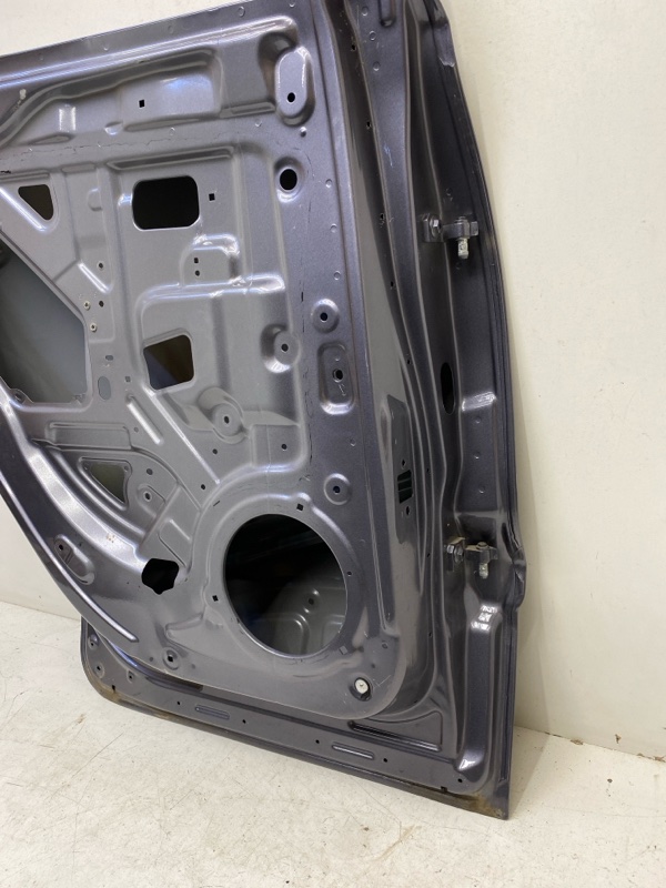 Дверь задняя левая