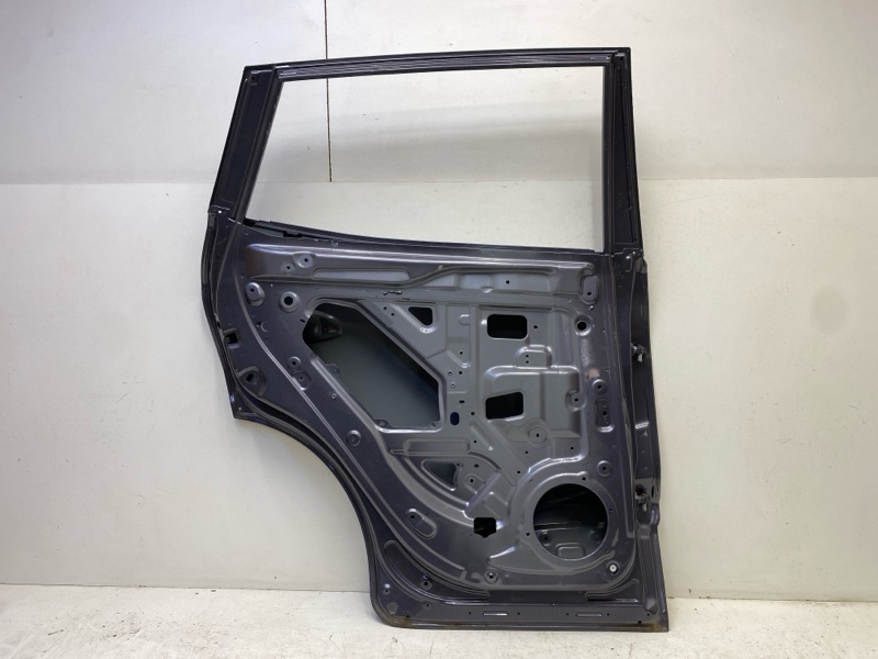 Дверь задняя левая
