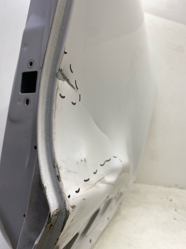 Дверь задняя правая