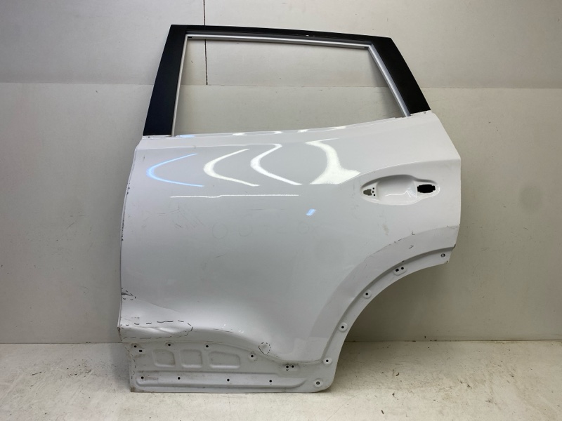 Дверь задняя правая