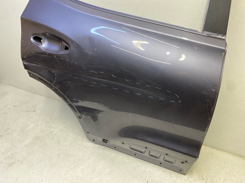 Дверь задняя правая