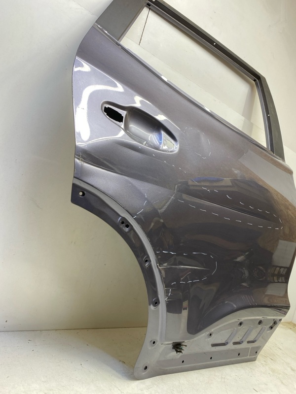 Дверь задняя правая