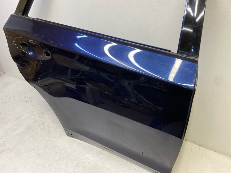 Дверь задняя правая