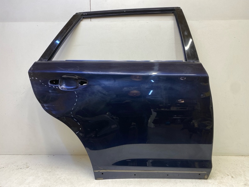 Дверь задняя правая