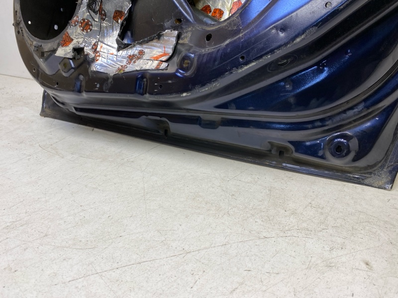 Дверь задняя правая