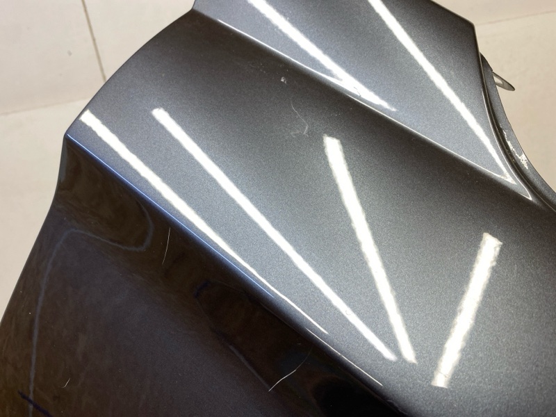 Крыло переднее правое