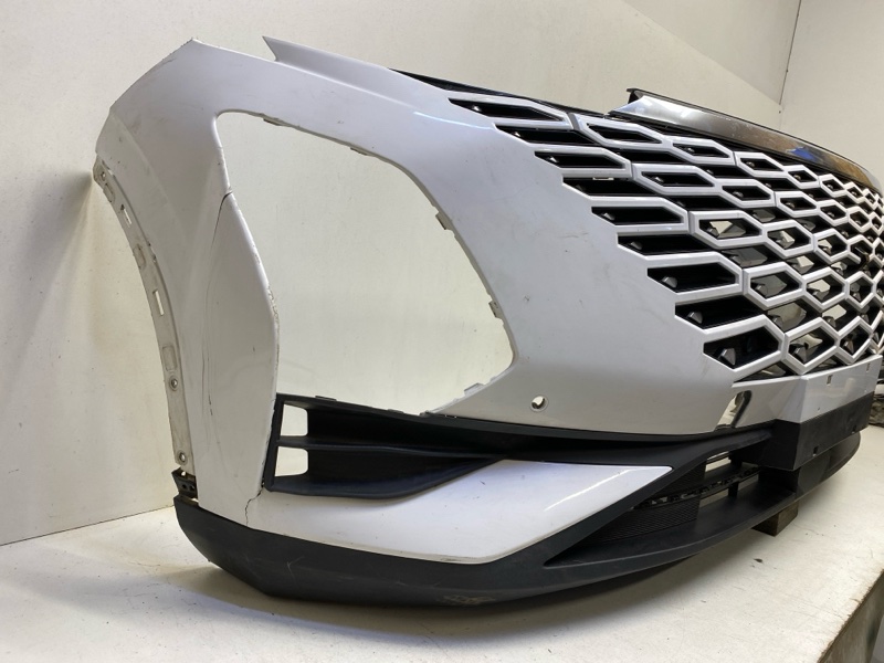 Бампер передний