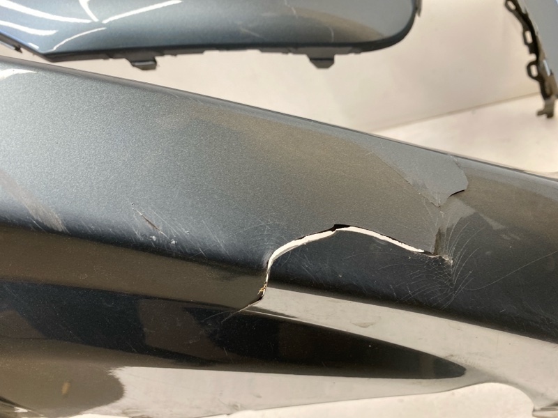 Бампер передний