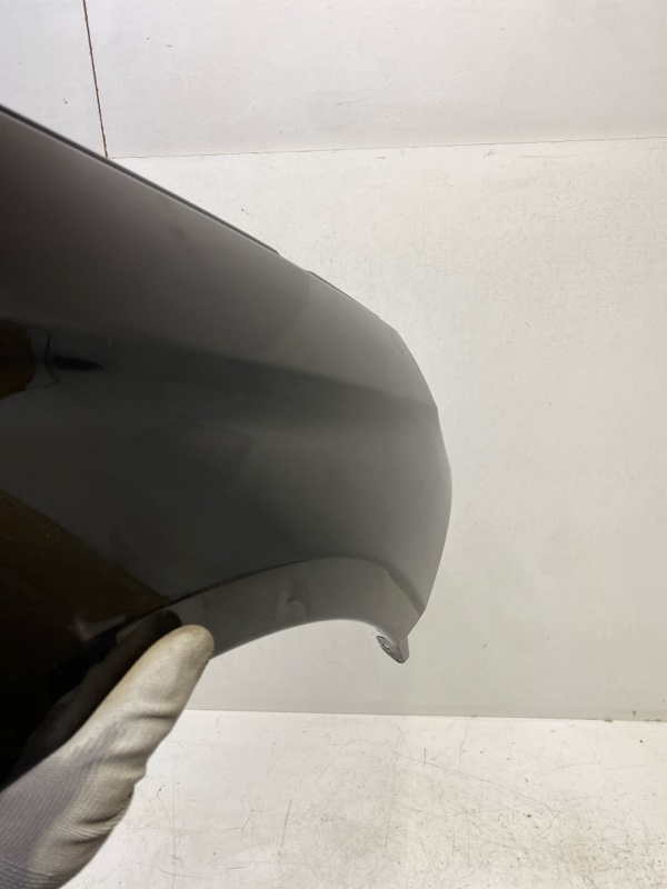 Крыло переднее правое