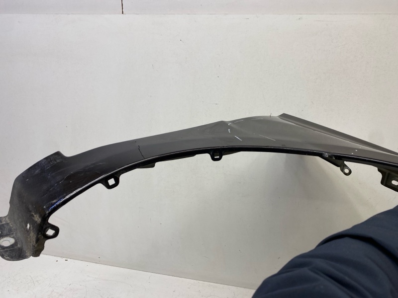 Крыло переднее правое