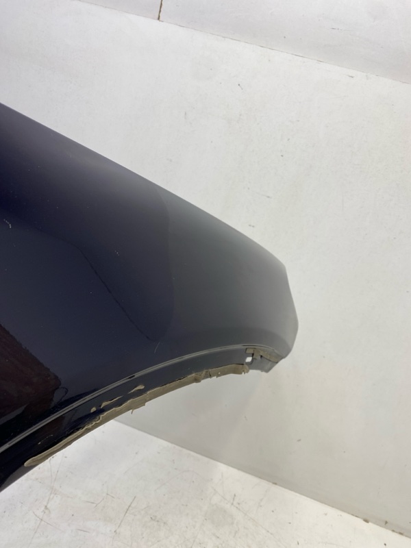 Крыло переднее правое