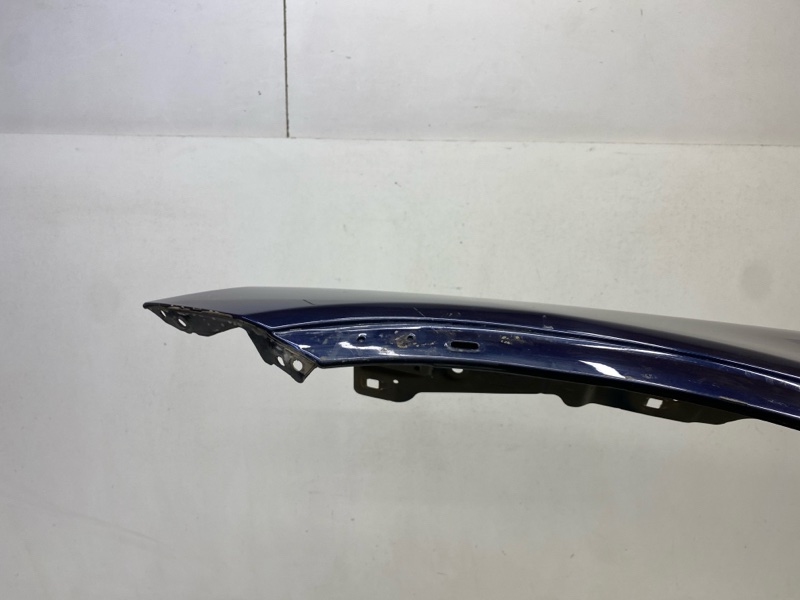 Крыло переднее левое