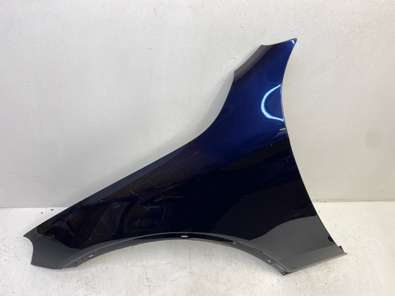 Крыло переднее левое