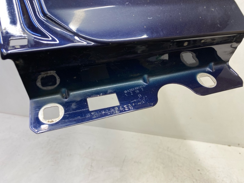 Крыло переднее левое