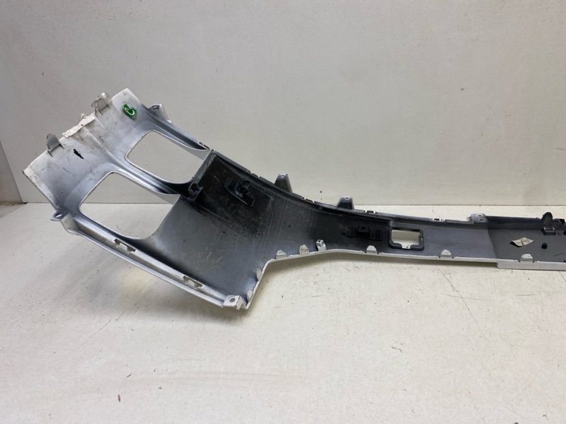 Накладка переднего бампера