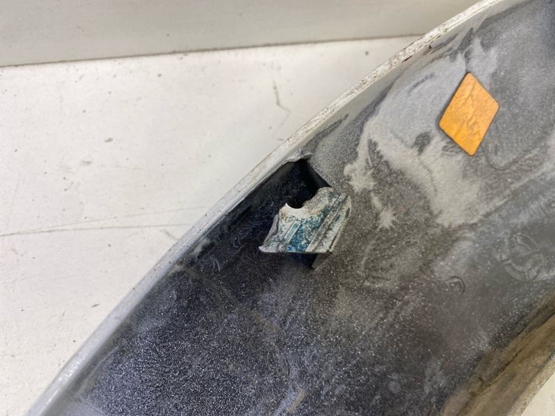 Накладка переднего крыла левого