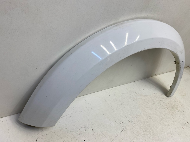 Накладка переднего крыла левого