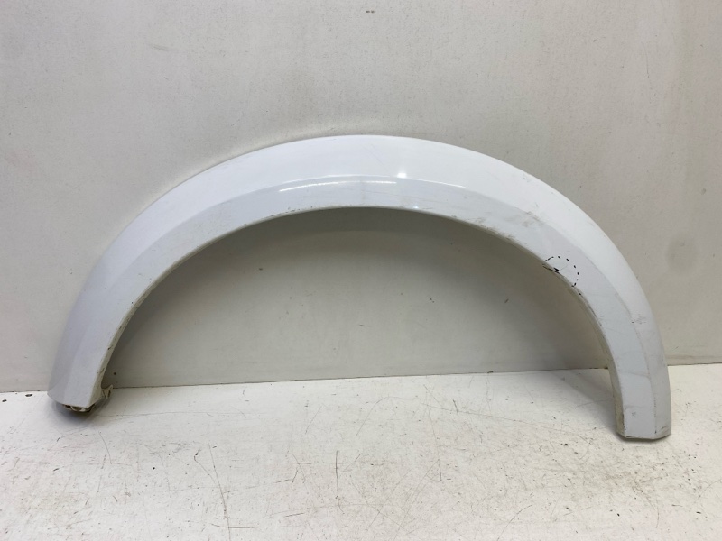 Накладка переднего крыла левого